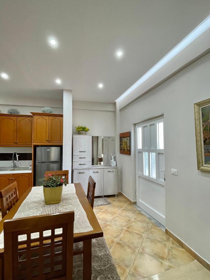 Melina Apartments Sarande Exterior photo