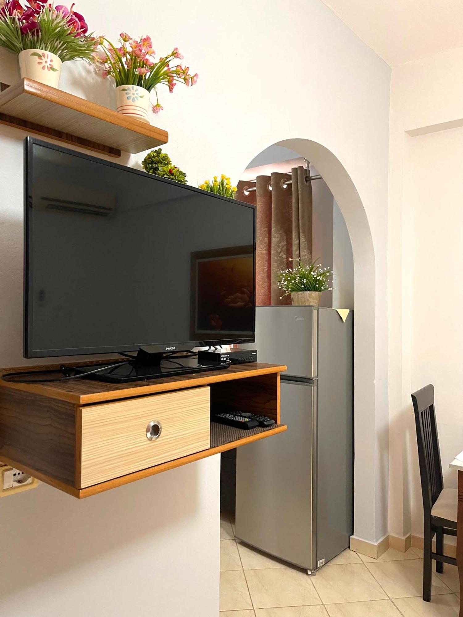 Melina Apartments Sarande Exterior photo