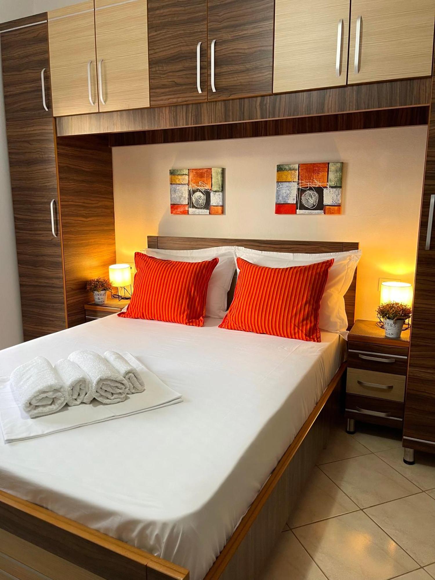 Melina Apartments Sarande Exterior photo